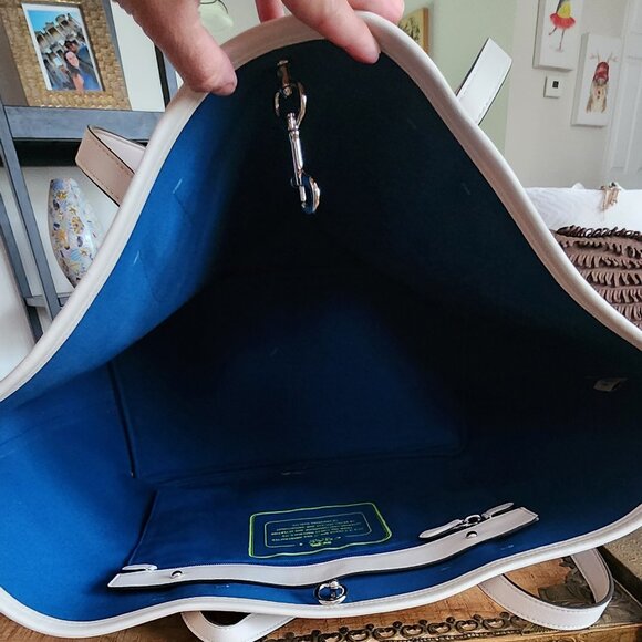 COACH Taxi Tote 36 in Printed Canvas - Picture 11 of 16